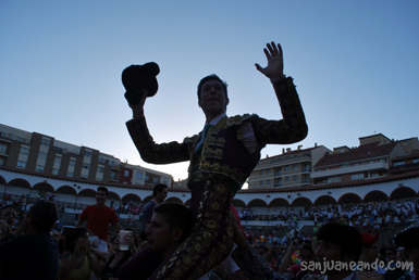 viernes de toros 2012